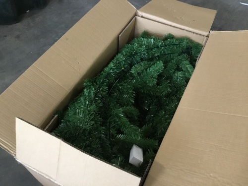 Pre-Lit Artificial Fir Christmas Wreath w/ LED Lights, Plug-In - Lot 1172