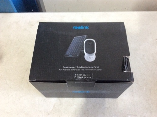 REOLINK Argus Pro + Reolink Solar Panel  - Lot 1178