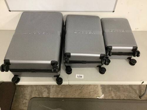 Luggex Set of 3 Gray Suitcases - Lot 5798