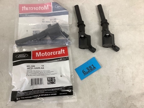 Set of 4 Ford Motorcraft Ignition coils - Lot 6381