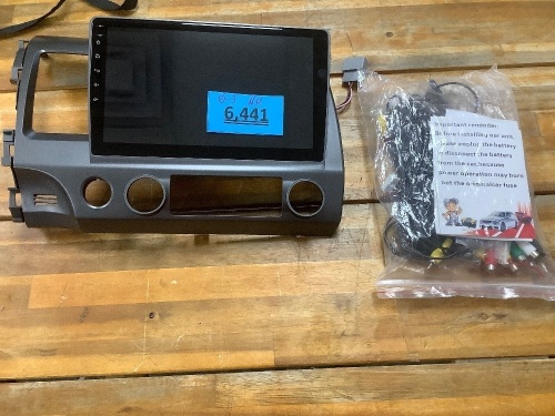 Info Touch Screen Stereo - Lot 6441
