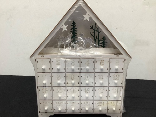 Holiday 24 Day Advent Calendar - Lot 139