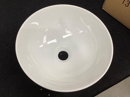 13" White Bathroom Sink Basin - Lot 372