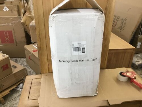 3" King Size Gel Memory Foam Mattress Topper with Removable Bamboo Cover - Lot 392
