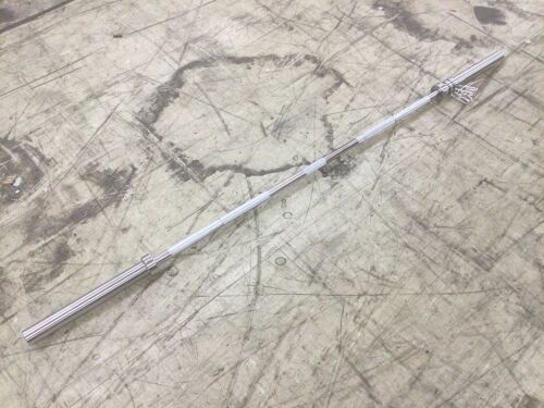 Weight Lifting Bar  - Lot 515