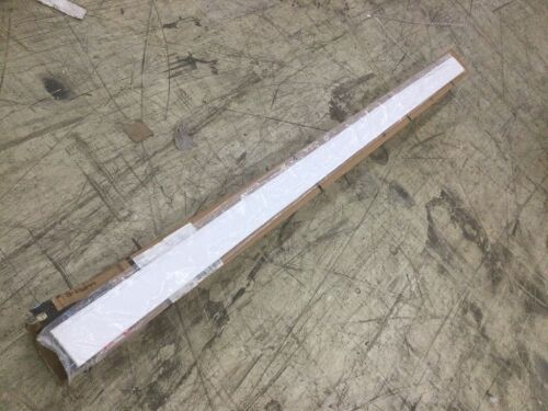 Barcelona Baseboard Moulding, 3 7/8"H x 1/2"P x 94 1/2"L - Lot 535