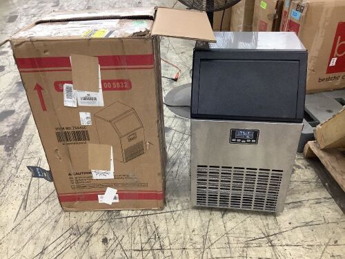 AGLUCKY 115V 60Hz Stainless Steel Commercial Ice Maker - Lot 70