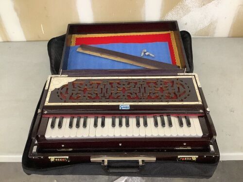 LYDIAN Non Scale Changer Harmonium Concert Quality Folding Auto Push Mohonlal R.T.Delux Double Reed 9Stopper 3 1/2 Octaves Burma Teak Wood Brass Work 7 Part Blow White Nylon With Padding Bag  - Lot 104