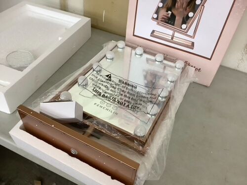 Rose Gold Hollywood Vanity Mirror  - Lot 630
