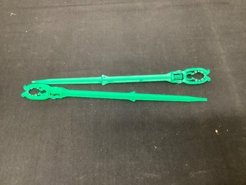 Lawn Stakes with Clips - Lot 245