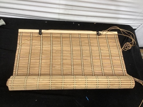 30 x 70" Ratan Rolling Blinds - Lot 323