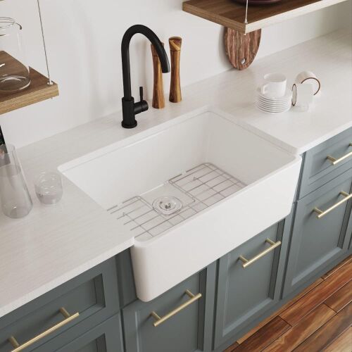 DeerValley Perch White 24" Farmhouse Sink with Bottom Grid and Strainer - Lot 83