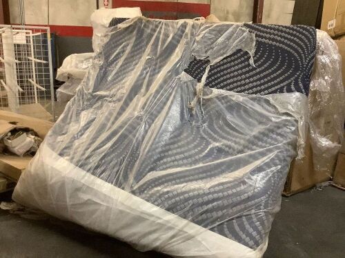 Sealy Albany Posturepedic Plus Hybrid Medium Mattress, King  - Lot 103