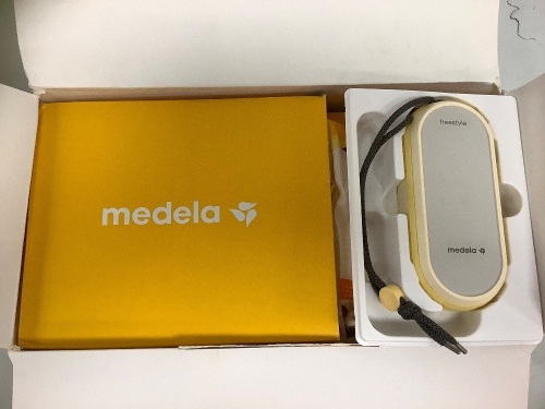 Medela Freestyle Flex Double Electric Breast Pump, Appears New, Sold As-is - Lot 145