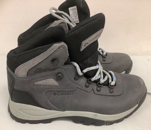 Columbia Newton Ridge Plus Waterproof Hiking Boots Women's 8, E-Comm Return, Sold As-is - Lot 213