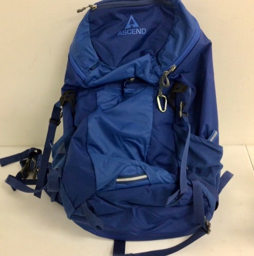 Ascend Hydration Backpack, E-Comm Return, Sold As-is - Lot 228
