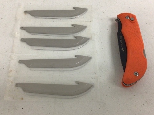 Outdoor Edge RazorPro Double-Blade Folding Knife, E-Comm Return, Sold As-is - Lot 305