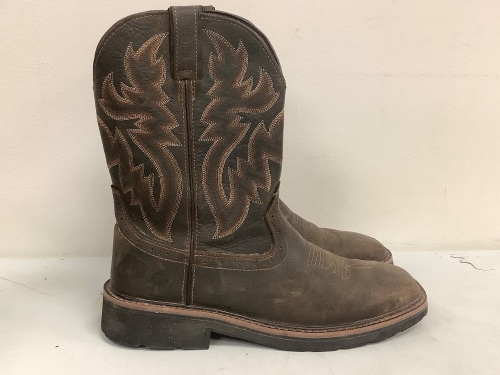 Lot fo (2) Mens Boots, 10 and 9W, E-Commerce Return, Sold as is - Lot 133