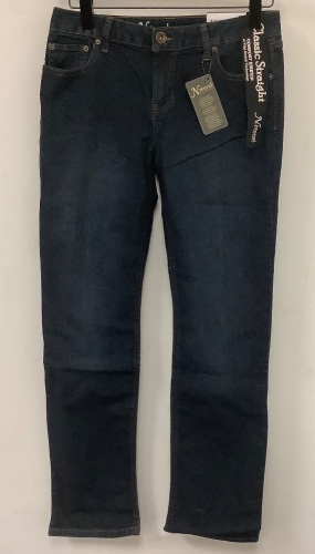 Natural Reflections Womens Jeans, 8, Appears New, Sold as is - Lot 510