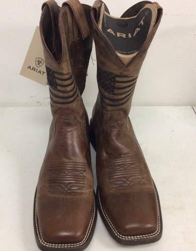 Lot of (2) Mens Shoes, 10.5 and 11.5, E-Commerce Return, Sold as is - Lot 556