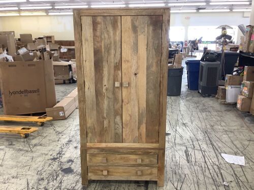 Mantis Double Wardrobe - Light Cosmetic Damage - Lot 48