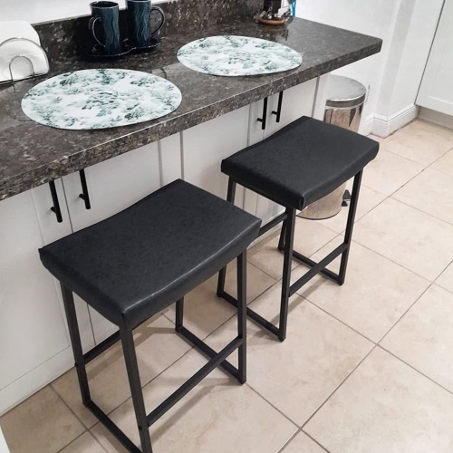 PHI VILLA Saddle Design PU Leather Bar Stool with Sturdy Metal Frame, Set of 2  - Lot 594