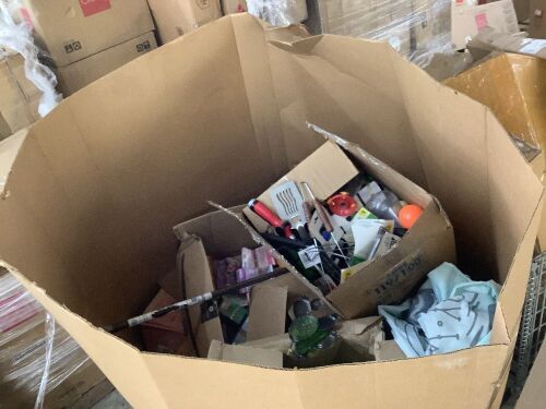 Pallet of DG Spring Small Items  - Lot 169