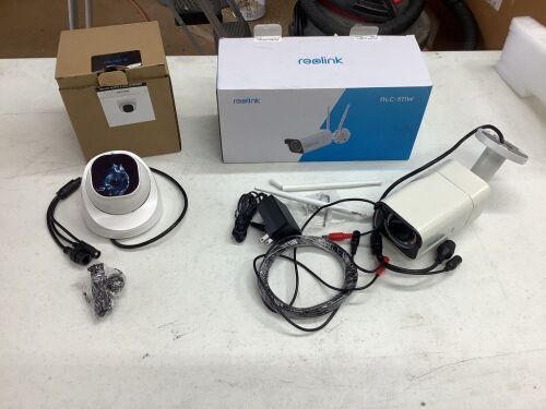 REOLINK 5MP Plug-in Outdoor WiFi Camera, 4X Optical Zoom, 2.4/5Ghz WiFi, Motion Detection, Night Vision, Work with Google Assistant, RLC-511W  - Lot 326