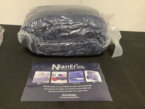 Navy Blue King Bedding Set - Lot 122