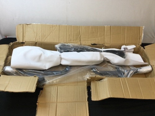 Wall Mounted Pull Up Bar 1043 X 292 X125MM - Lot 396