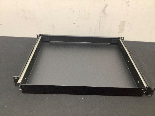 Penn Elcom 15 Inch Depth Case&Speaker Cabinet - Lot 285