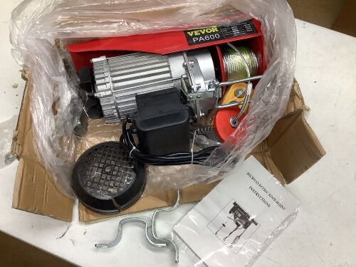 VEVOR 110V 1320LBS Electric Winch with Remote Control & Single/Double Slings - Damaged Fan Cover  - Lot 365