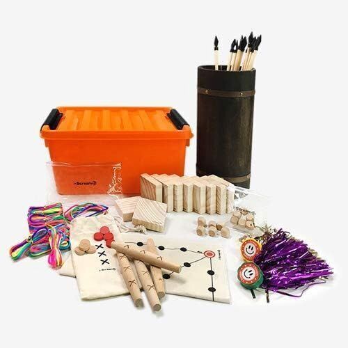 i-Scream Korean Traditional 6 Game Set with Storage Box - Lot 268