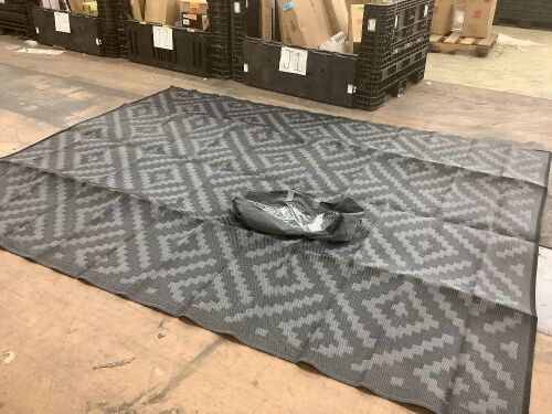 Outdoor Area Rug 8'11" x 11'2"  - Lot 789