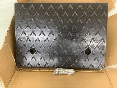 VEVOR Heavy Duty Threshold Curb Ramp 5" Height, 2 Pack - Lot 567