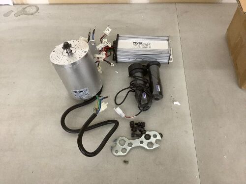 Mophorn 1800W Electric Brushless DC Motor Kit - 48V 4500rpm Brushless Motor with 33A Speed Controller and Throttle Grip Kit - Missing Hardware  - Lot 581