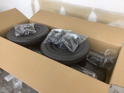 VEVOR Black Plastic Stanchions - Lot 458
