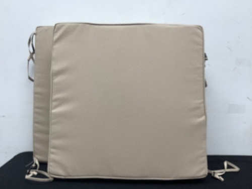 Favoyard Pation Cusions - Lot 264