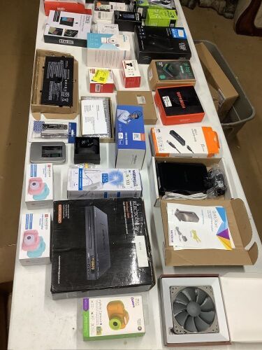 Large Lot of Misc Electronics - See Pics  - Lot 172
