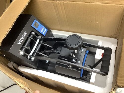 VEVOR 6x3.75Inch Curved Element Hat Press Clamshell Design Heat Press for Hats - Handle Doesn't Stay Up  - Lot 589