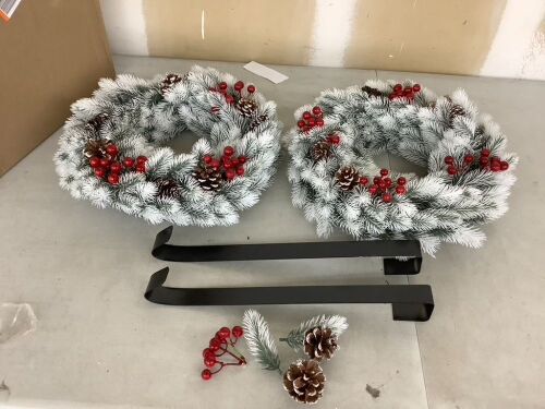 Lot of (2) Holiday Wreaths - Lot 506