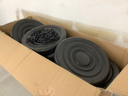 VEVOR Plastic Stanchion, 6pcs w/ 39.5inch Long Chains - Lot 300