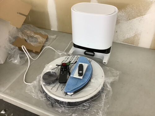 Intelligent Robot Vacuum - Lot 303
