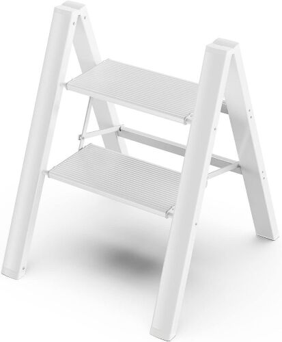 GameGem Aluminum Folding 2 Step Stool with Anti-Slip, Cream White, 330 lbs  - Lot 138