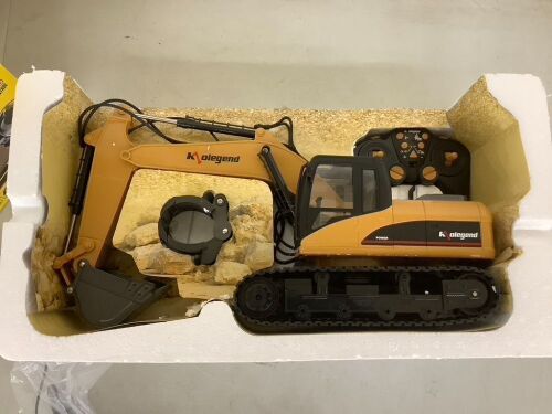 Kolegend 3 in 1 Remote Control Excavator Toy  - Lot 325