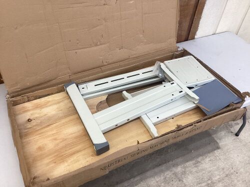 VEVOR Industrial Sewing Machine Table  - Lot 216