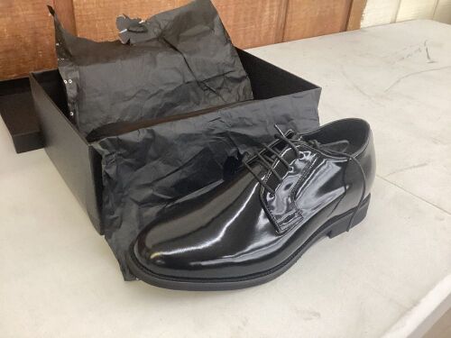 Conzuri Monaco Height Boosting Dress Shoes, Size 9.5  - Lot 590