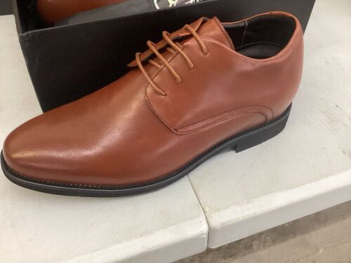 Men's Height Boosting Dress Shoes, Size 9.5  - Lot 621