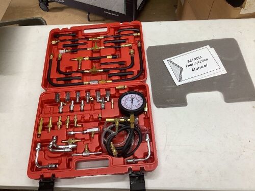 BETOOLL Pro Fuel Injection Pressure Tester Kit Gauge 0-140 PSI  - Lot 136