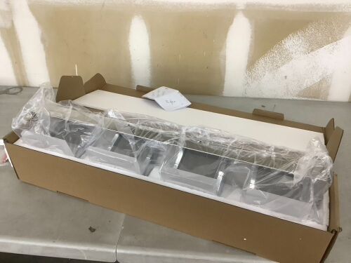Light Fixture  - Lot 314